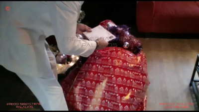 Bu, saya mendapat hadiah Natal saya, ibu jalang pirang berbulu dengan pantat besar tergila-gila pada ayam