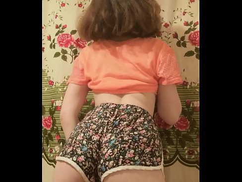 ❤️ Gadis muda seksi menanggalkan celana pendeknya di depan kamera ☑ Rusia porno pada kami ️❤