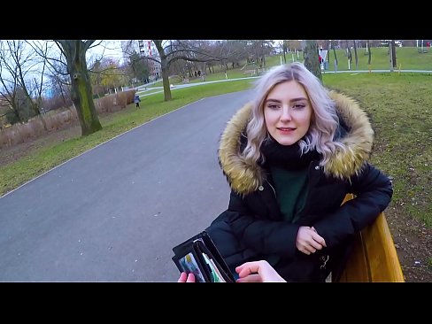 ❤️ Menelan air mani panas orang asing demi uang - blowjob di taman oleh Eva Elfie ☑ Rusia porno pada kami ️❤